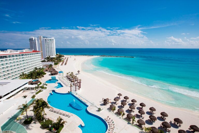 hotel-krystal-cancun